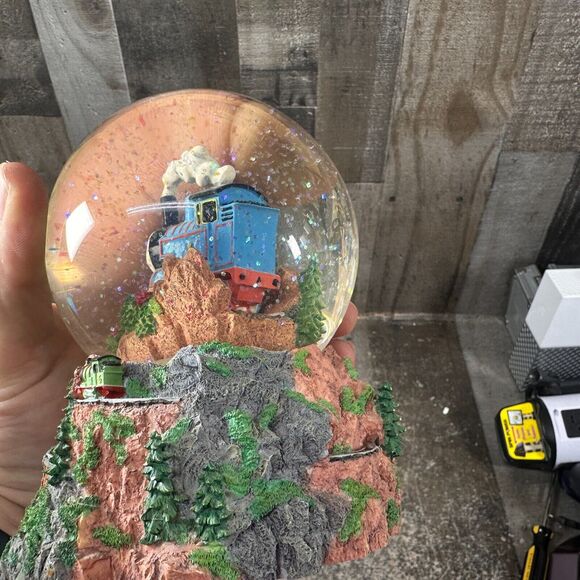 Thomas & Friends Musical Snow Globe - Works - Rare - Picture 5 of 9